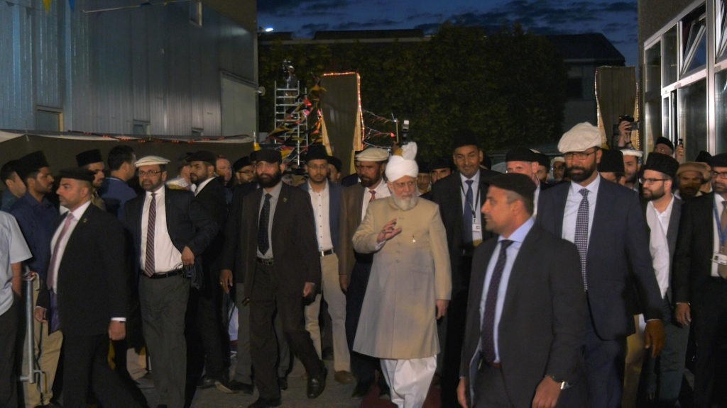 Hazrat Khalifatul Masih arrives in Germany for 2019 Jalsa Salana 1 03630007.MOV.13 21 42 11.Still002