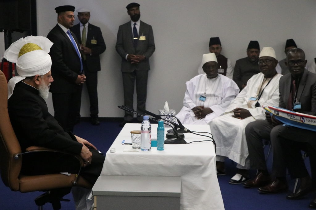 “We never withdraw our hand of friendship” – Foreign delegations meet Huzoor in Karlsruhe 2 IMG 0195 1