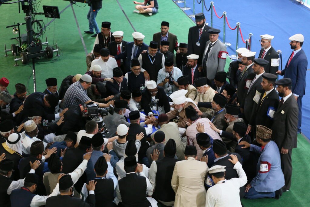 The Holy Quran: Defender of human rights – Hazrat Khalifatul Masih V addresses concluding session of 53rd Jalsa UK 5 6Y9A8679
