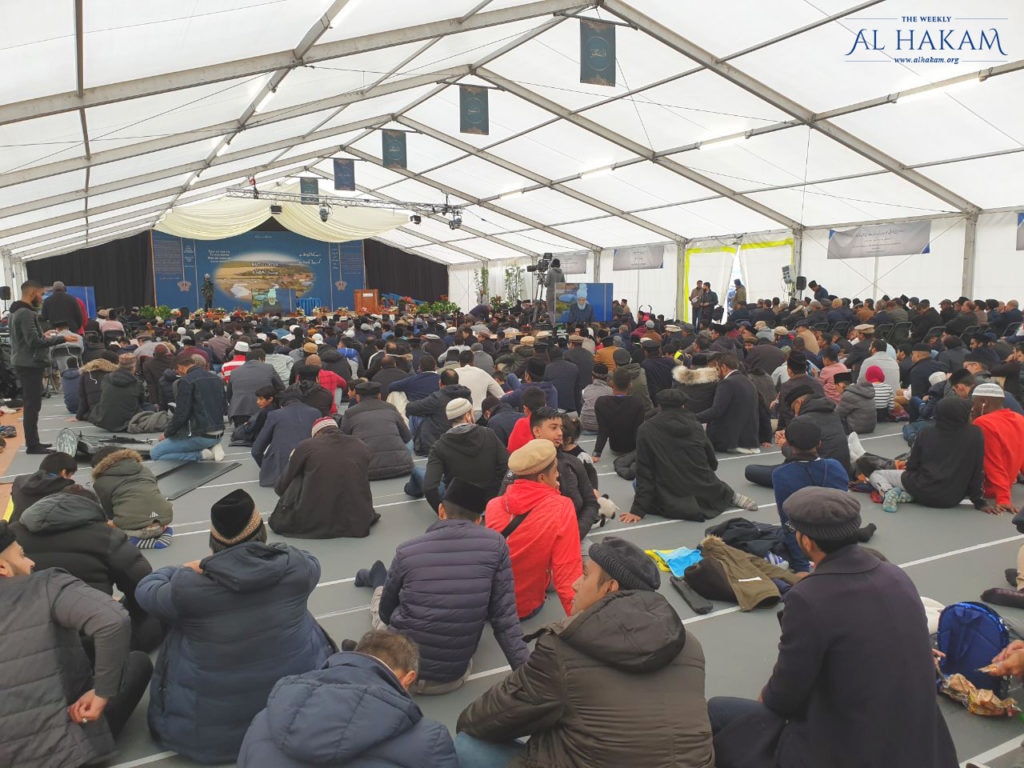 Fall not into temptation - Hazrat Khalifatul Masih V addresses women at Jalsa Salana France 2 FL2