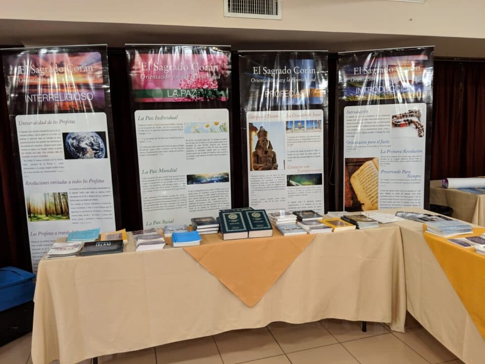 Get to Know Islam campaign and weekly tabligh stalls in Bolivia