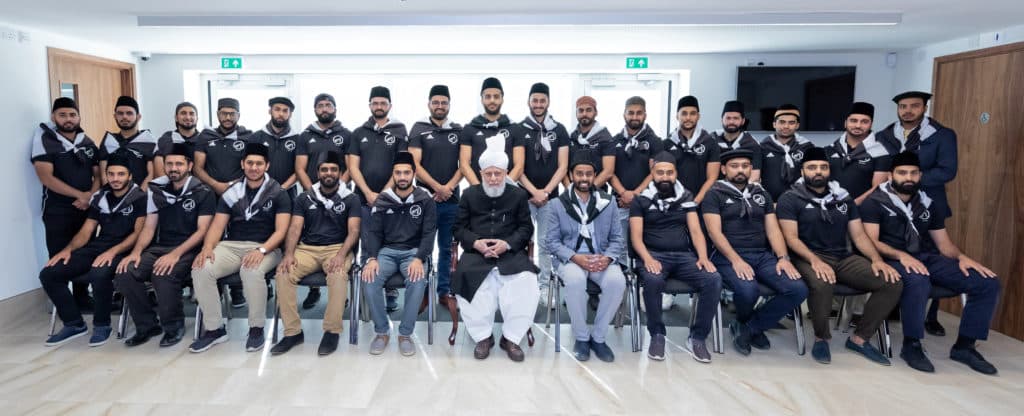 Waqf-e-Nau MKA UK visit the Holy Land