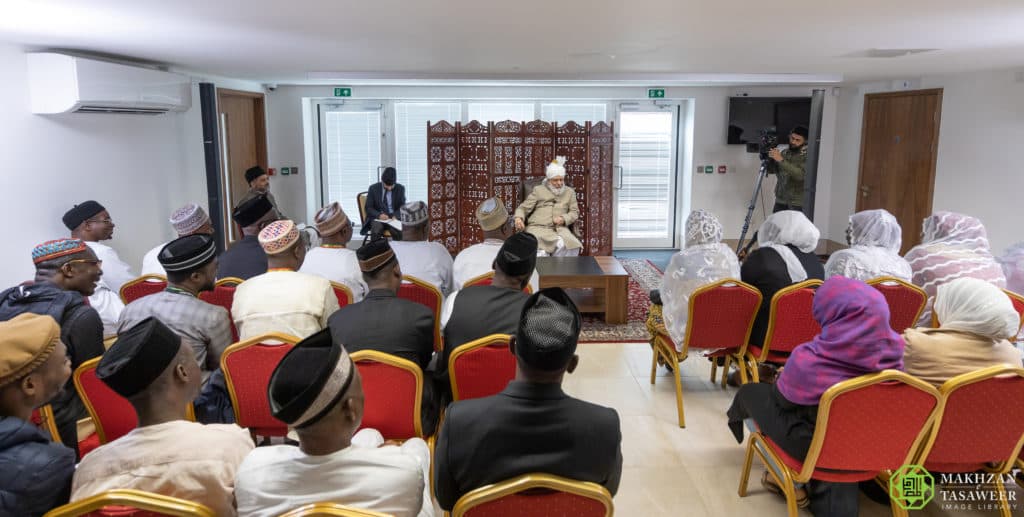 Worldwide delegations meet Huzoor post-Jalsa Salana UK