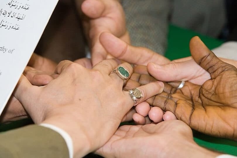 Where are the three rings of the Promised Messiah (as)?