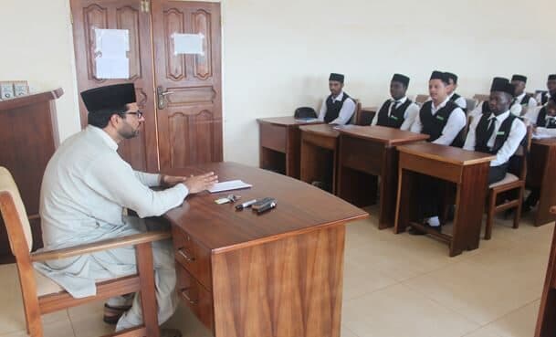 Jamia Ahmadiyya International, Ghana organises a language camp and refresher course