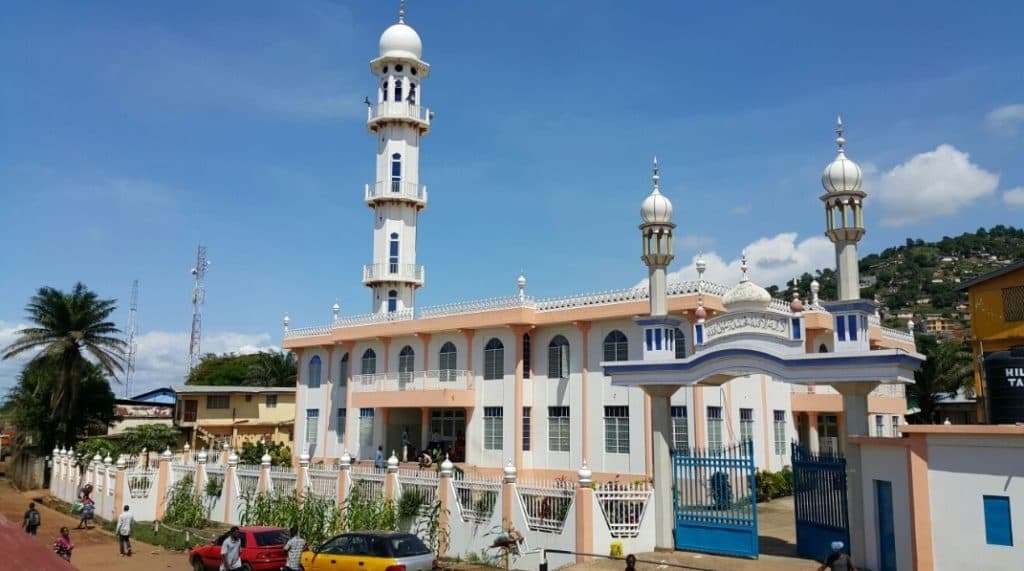 Lajna Imaillah Sierra Leone holds Quran tarbiyati class