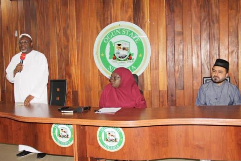 Deputy governor of Ogun, Nigeria hosts the Jamaat