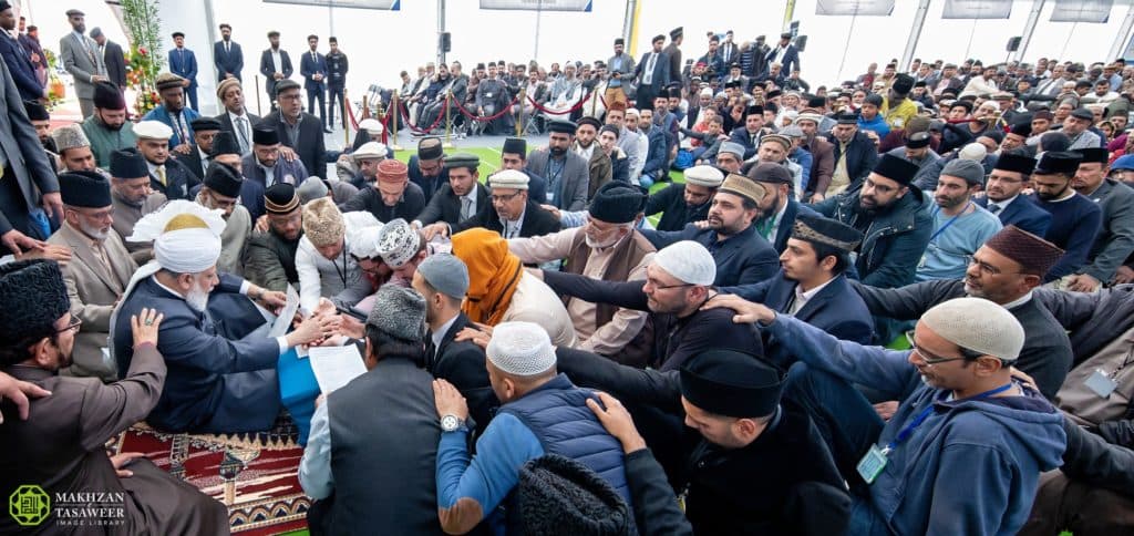 Only Allah and His messengers will prevail – Hazrat Khalifatul Masih V concludes the 27th Jalsa Salana France