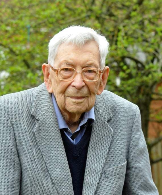 Bob Weighton: A man born in the time of the Promised Messiah