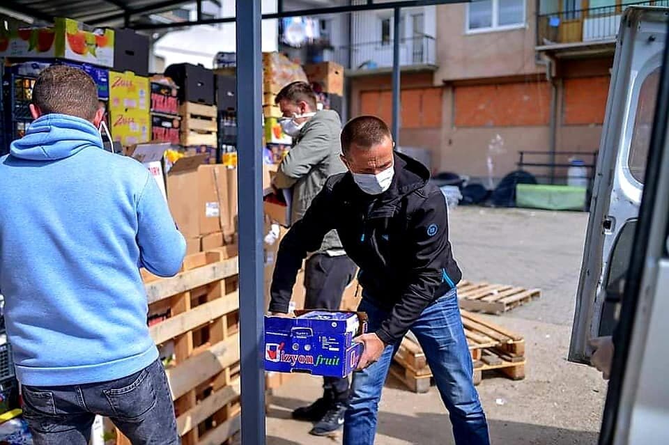 Kosovo Jamaat distributes hygiene packages to 2,557 people in need