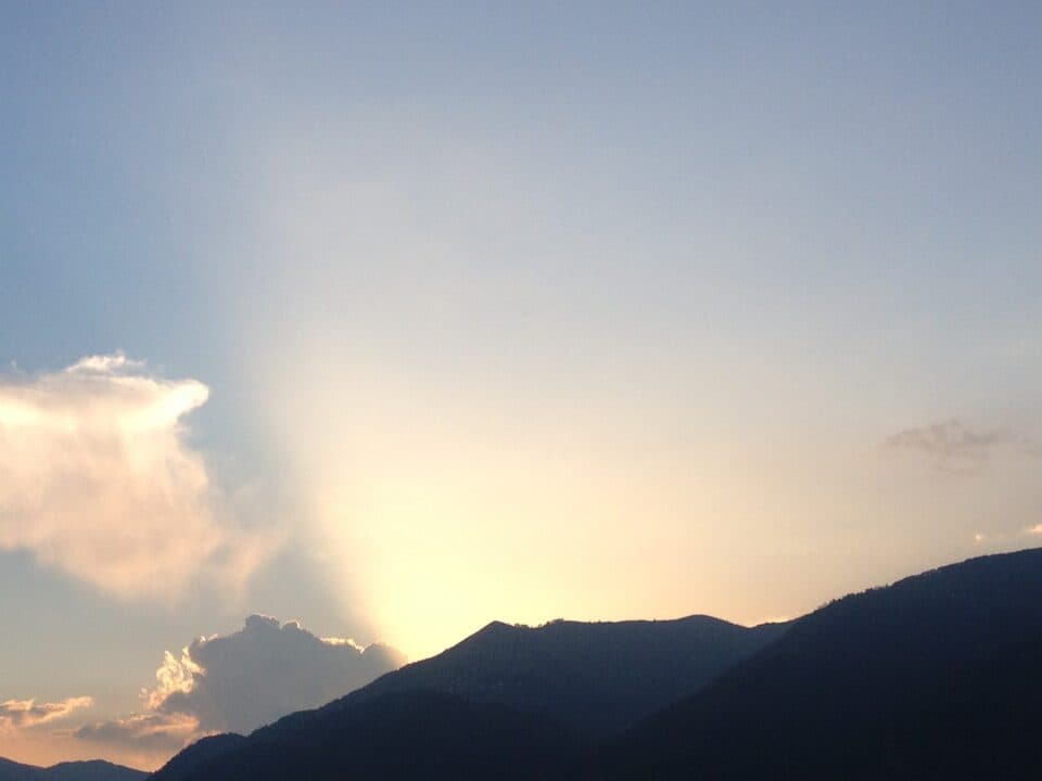 Attach firmly to the jamaat of Muslims and their imam