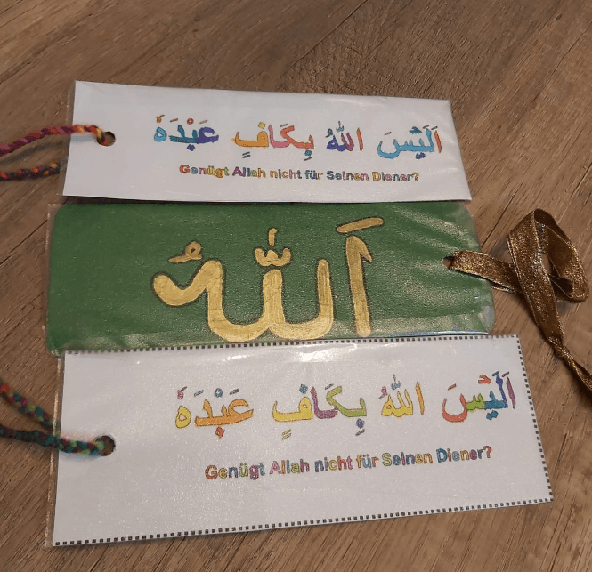 12,700 Ahmadi women and girls from Germany meet virtually for educational rally