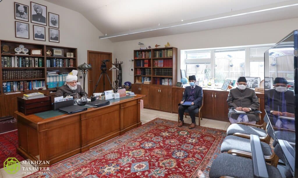 As Ahmadis, there is no need to fear anyone: Students of Jamia Bangladesh meet Hazrat Khalifatul Masih