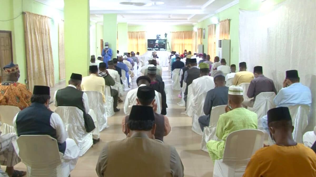 Now, work hard according to my instructions: Nigeria’s national amila report to Huzoor on their efforts and progress