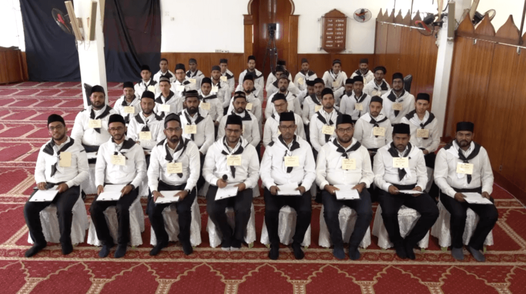 Mauritius Khuddam amila share their thoughts following successful mulaqat