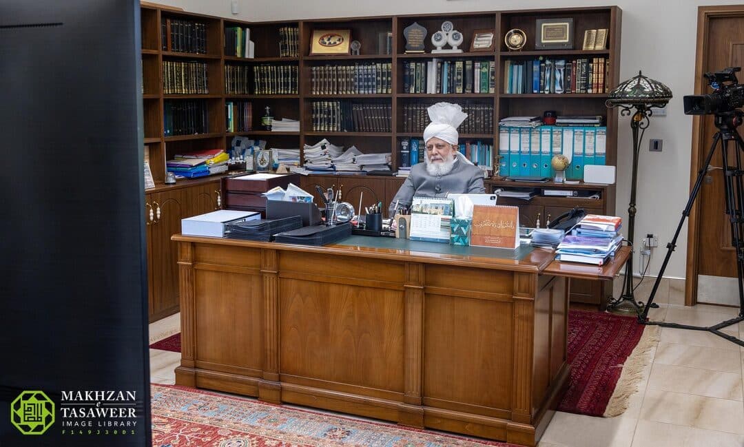 Shun any inferiority complexes to do with faith, appearance and familial background: UK Nasirat get guidance from Huzoor