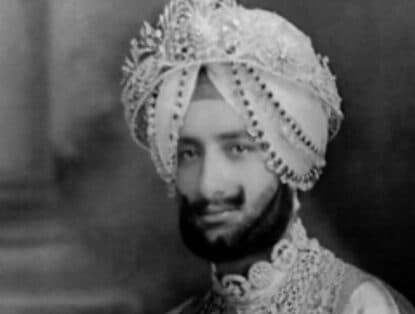 Coming from every distant track: Sir Maharaja Yadavindra Singh of Patiala visits Qadian
