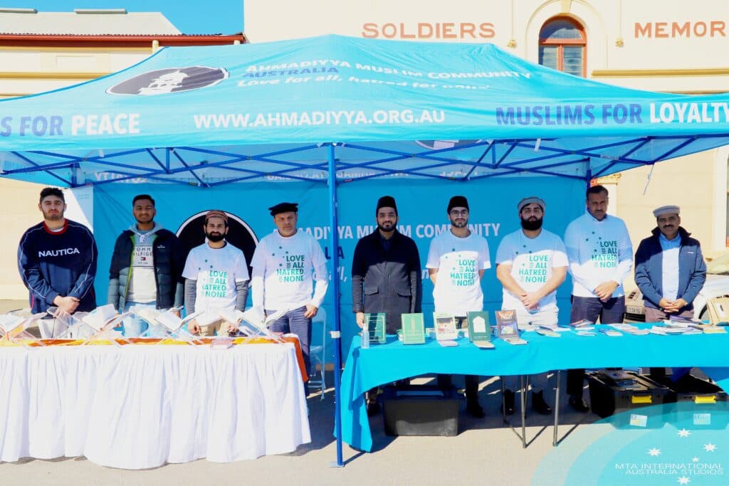 Ahmadis preach message of Islam to public and churches in South Australia