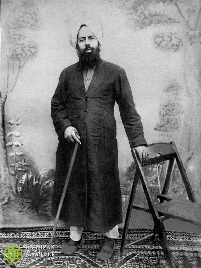 The blessed countenance that calls to the true Islam: How the photo of the Promised Messiah has changed the lives of many