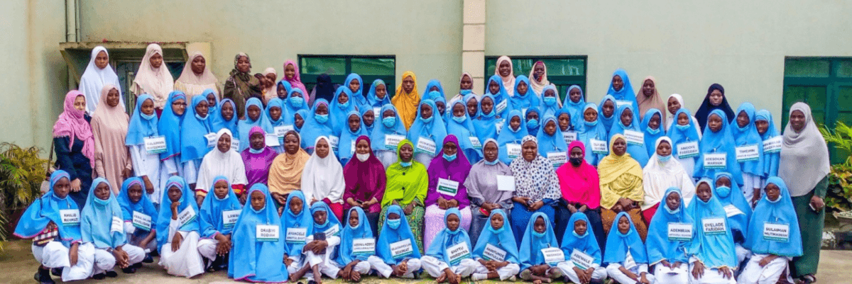 Nigerian Nasirat share sentiments following meeting with Huzoor