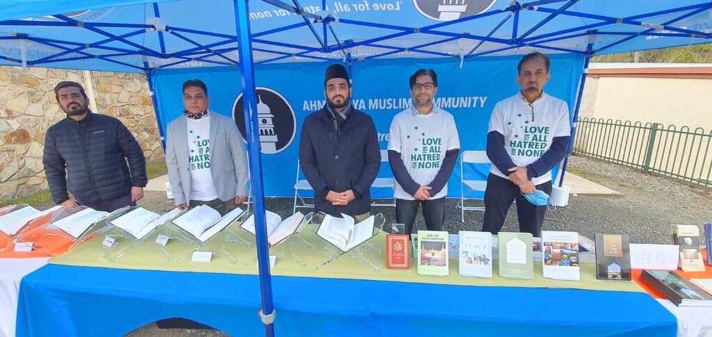 “It is great to be together as people of faith, people of peace”: Ahmadis preach Islam in Mylor, Australia