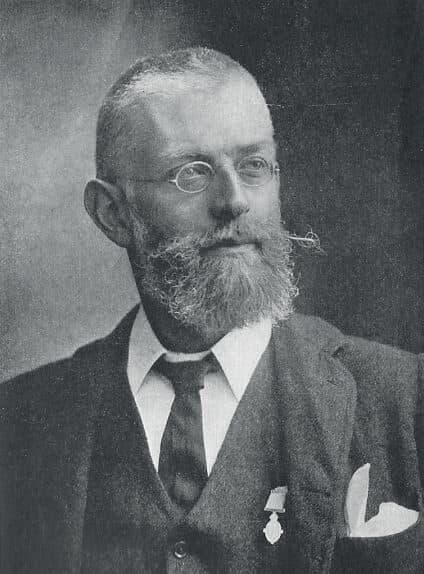 Coming from every distant track: Theodore Leighton Pennell, English Protestant missionary and doctor, visits Qadian – Part I