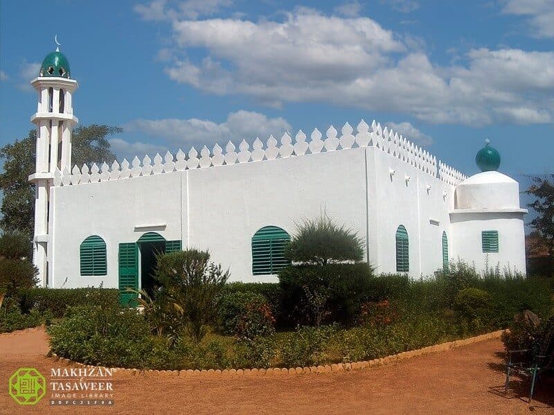 May Allah give you the strength to spread the message of Islam Ahmadiyyat all across Burkina Faso: National amila of Majlis Khuddam-ul-Ahmadiyya Burkina Faso seek guidance from Hazrat Khalifatul Masih V