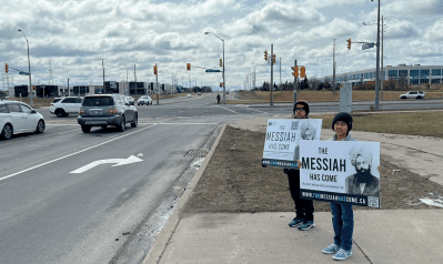 45,000 flyers distributed on National Tabligh Day in Canada