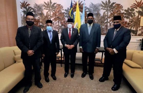 Ahmadi delegation meets the Penang State Governor, Malaysia