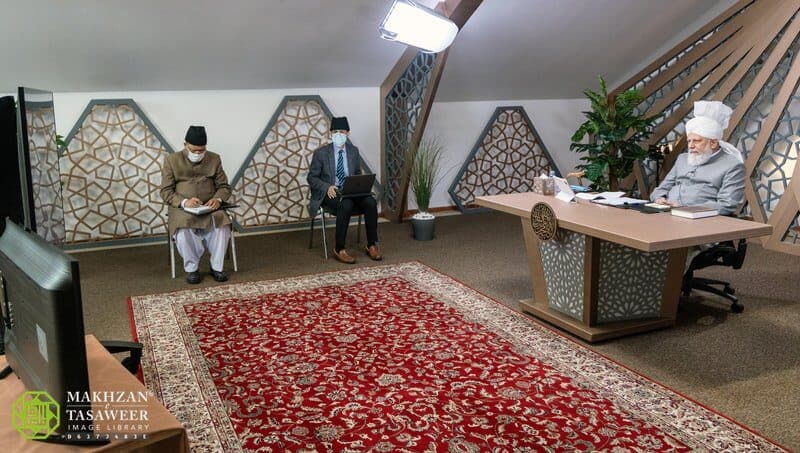 Don’t let failure pull you down – work hard and pray to Allah: Australian Khuddam blessed with fourth virtual meeting with Hazrat Khalifatul Masih V