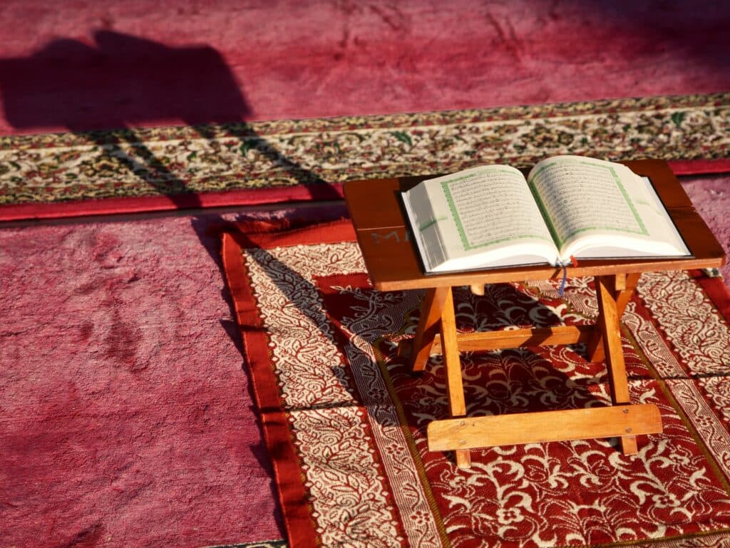 Answers to Everyday Issues – Part 34: Principles of tafsir, hesitating to pledge bai‘at, tabligh, astrological signs, effects of celestial objects, and Covid vaccine during Ramadan