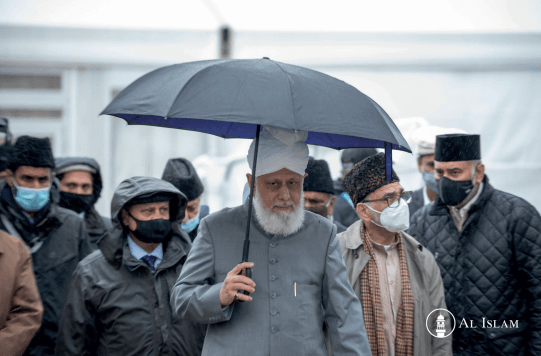 Huzoor and Jalsa Salana: A personal account 