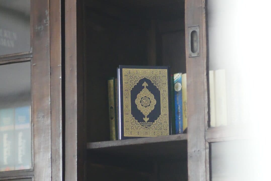 Which women are meant by ‘those whom your right hand possess?