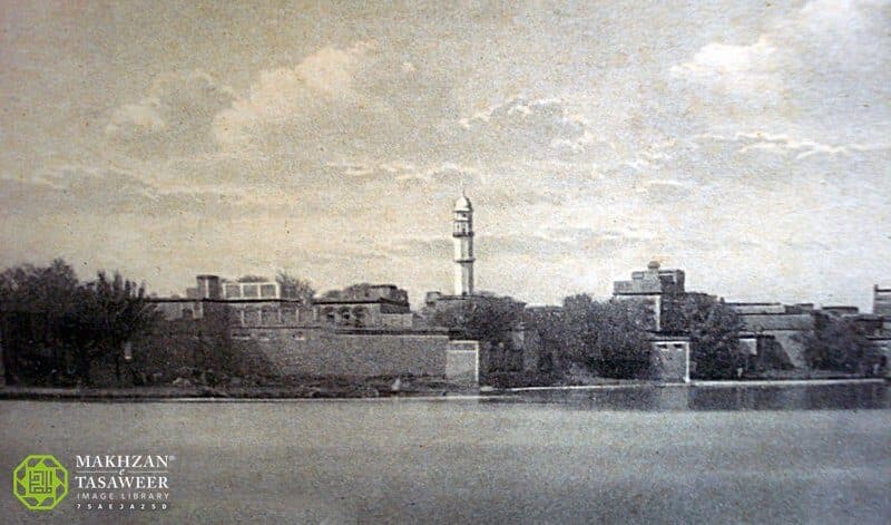 Coming from every distant track: An officer visits Qadian to meet the Promised Messiah