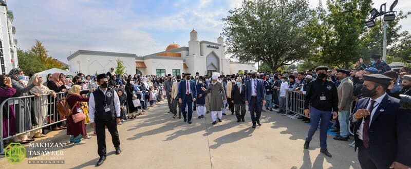 Huzoor’s departure from Dallas, arrival in Silver Spring, Maryland and other activities