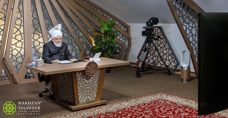 Ahmadis are uniting Muslims through Khilafat: Nasirat from Ghana meet Hazrat Khalifatul Masih