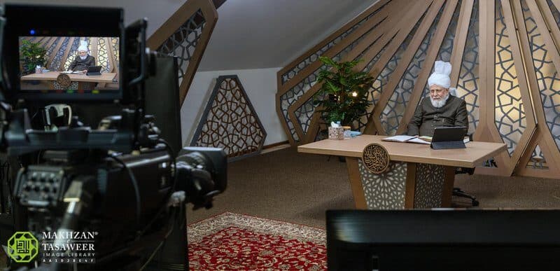 ‘Have ambitious goals’: Ghana khuddam amila meet Hazrat Khalifatul Masih V