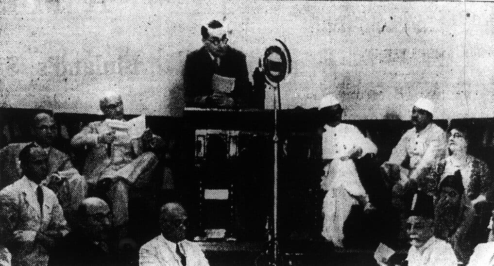 Chief Justice of India, Sir Maurice Gwyer, meets Hazrat Musleh-e-Maud