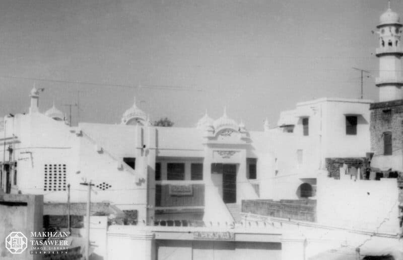 Coming from every distant track: Dr Oscar Brunler visits Qadian and presents research at Mubarak Mosque