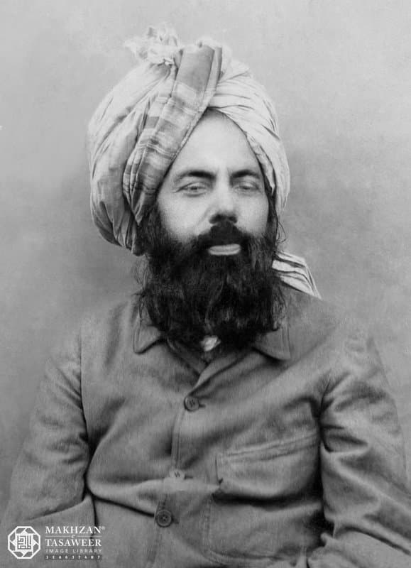 Hold fast unto the Rope of Allah: Hazrat Musleh-e-Maud’s advice to the Muslim World