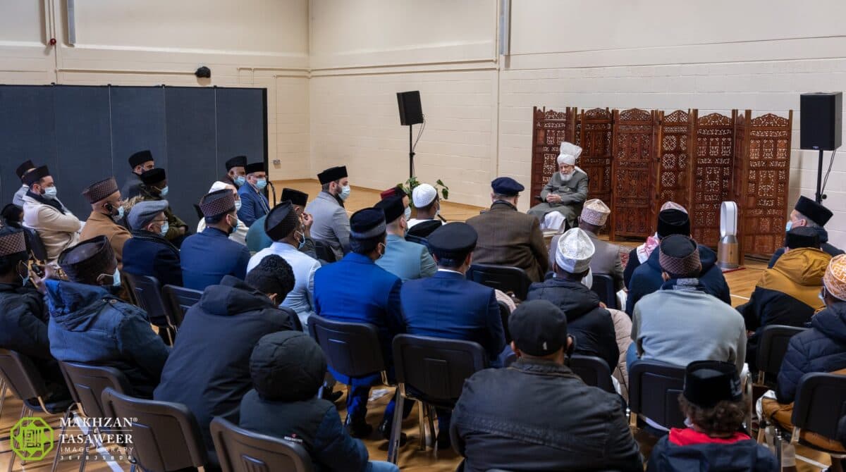 Create homes where every child feels equally valued: New Ahmadis from Belgium gather in Islamabad for a mulaqat