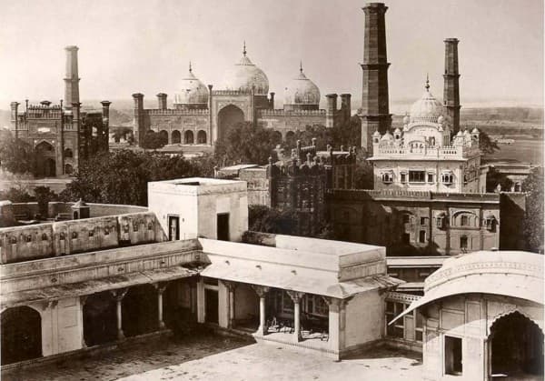 Lectures, receptions and visit to Punjab Legislative Council: Hazrat Musleh-e-Maud’s visit to Lahore, 1927