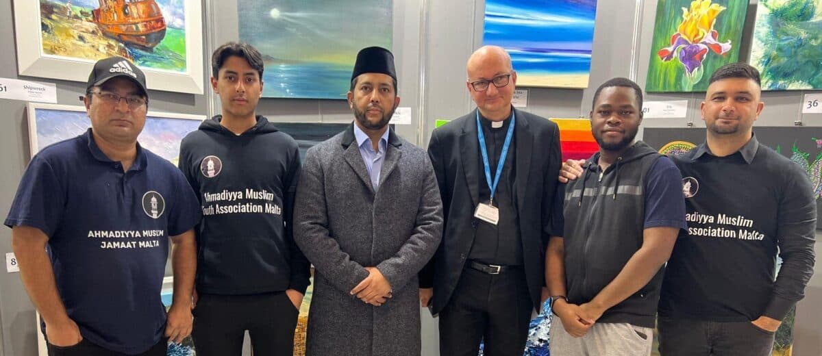 Jamaat-e-Ahmadiyya Malta supports Dar tal-Providenza in New Year charity drive