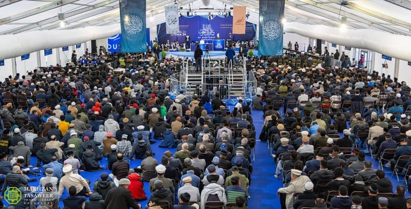 Live up to the title of ‘Nahnu Ansarullah’: Huzoor delivers concluding address at ijtema of Majlis Ansarullah UK 2024
