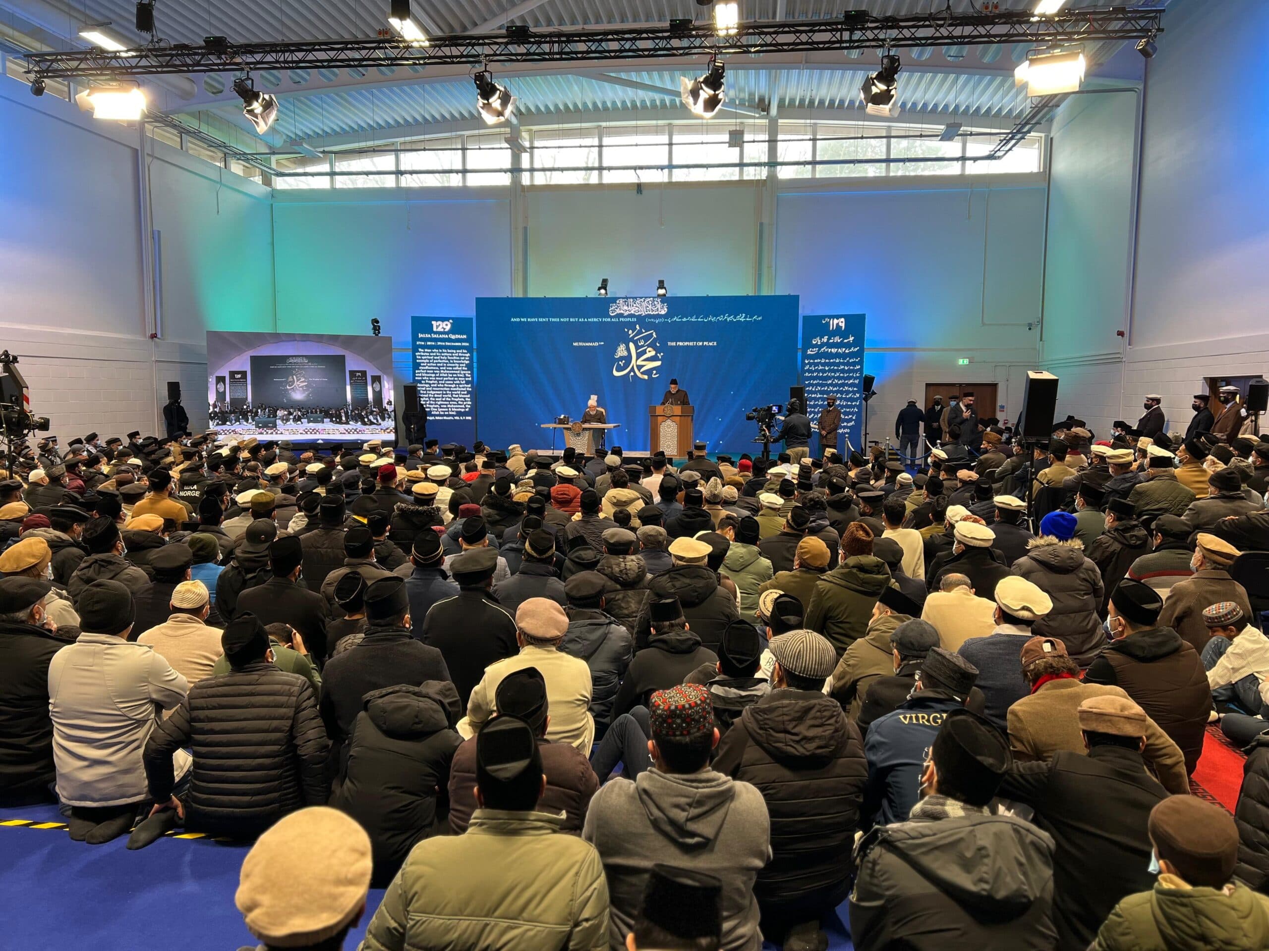 Promised Messiah’s unparalleled love for the Holy Prophet Muhammad: Huzoor addresses concluding session of Jalsa Salana Qadian 2024