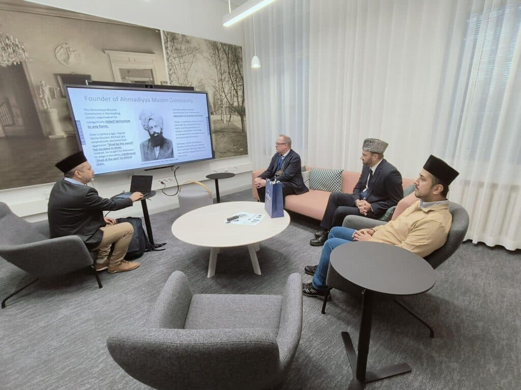 Message of Islam Ahmadiyyat conveyed in six cities of Finland