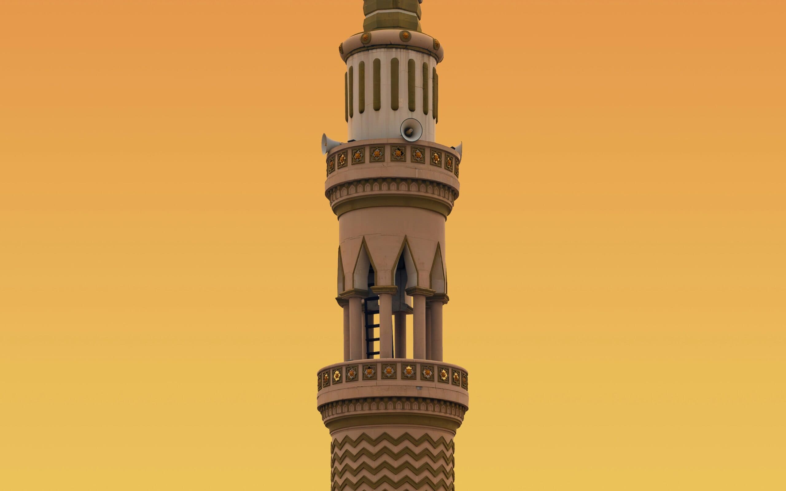 The obligation of ghusl on Fridays