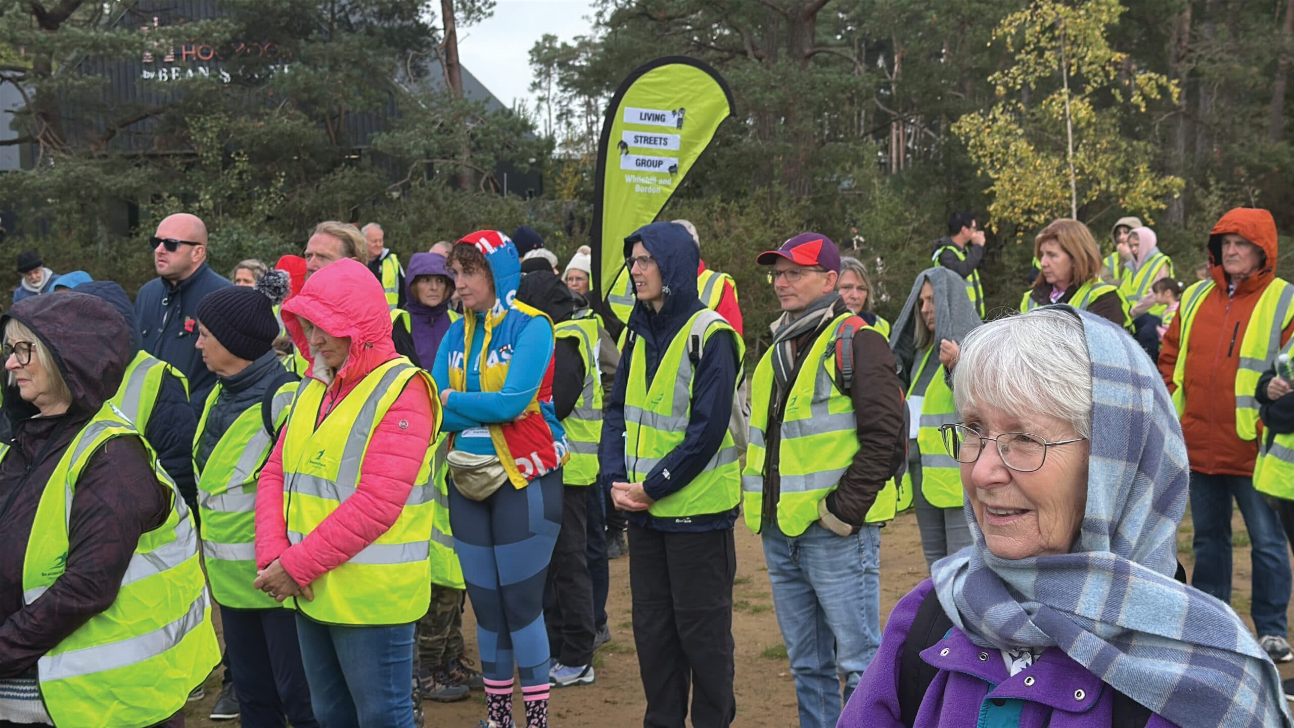 Majlis Ansarullah UK’s Muqami Region holds 8th Charity Walk