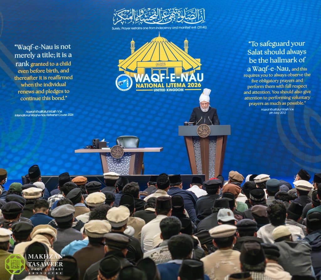 ‘Strive to achieve the pinnacle of your chosen path’: Huzoor addresses Waqifeen-e-Nau at UK Ijtema 2026