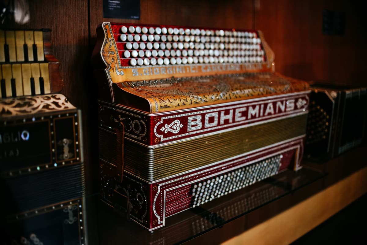 Answers to Everyday Issues – Part 111: Playing music instruments, coin ...